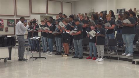 Timberview HS varsity chorale going to NYC | wfaa.com