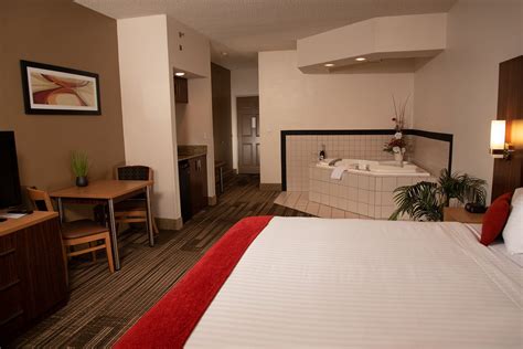 14 Best Springfield Illinois Hotels With Jacuzzi In Room