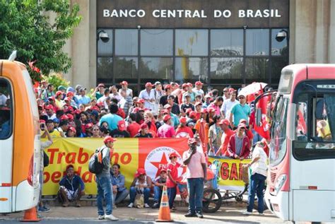 Movimentos Sociais Protestam Contra Impeachment E Pedem Reforma Agr Ria