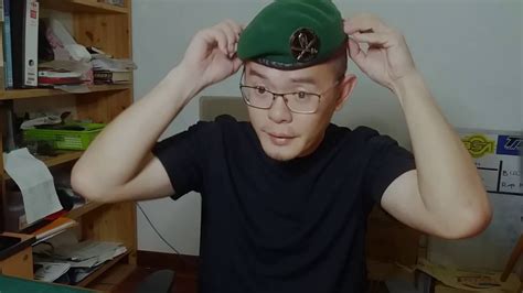 How To Shape And Wear Your Beret Youtube