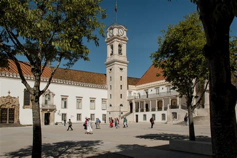 Universidade de Coimbra lança unidades curriculares para 1 º e 2 º