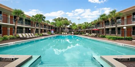 Orlando Florida Vacation Packages: Massive Savings & Discounts