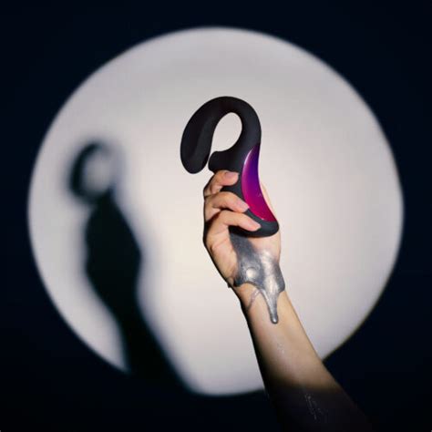 8 Luxury Sex Toys That Will Make You Orgasm Like A Queen Bawdy Bookworms