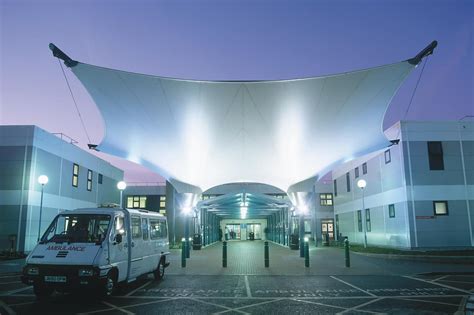 Lit fabric entrance canopy to hospital - Architen Landrell