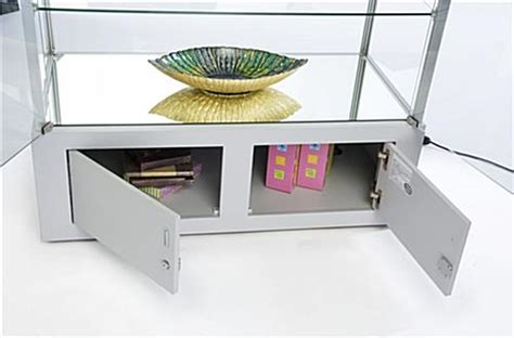 Silver Display Case With Mirrored Bottom Base Storage