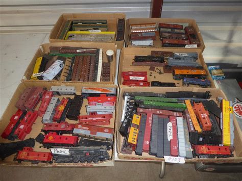 Lot 103 Vintage Toy Trains Collection Plastic And Metal Norcal