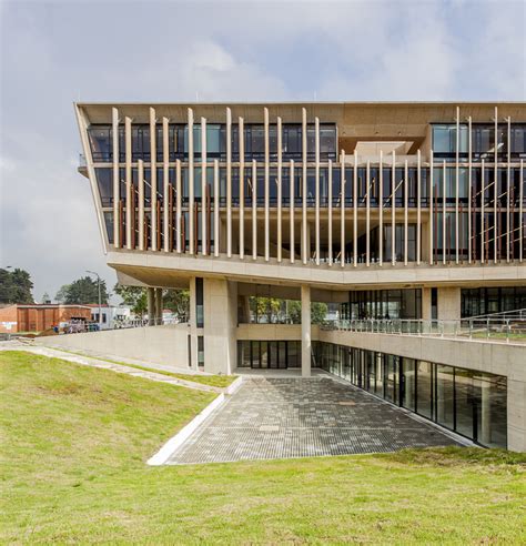 Nursing Faculty of the Universidad Nacional de Colombia / Leonardo Álvarez Yepes | ArchDaily