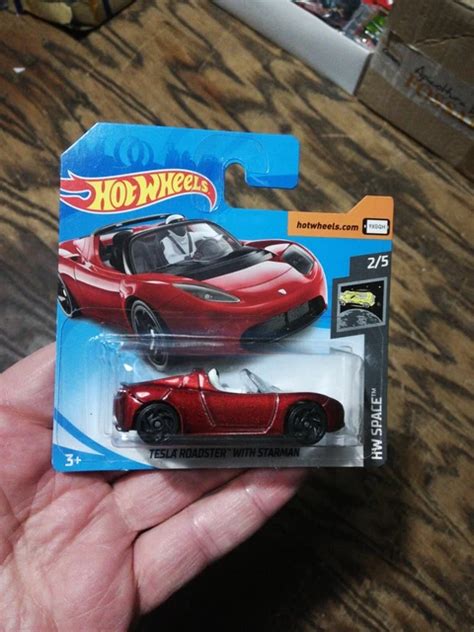 HOT WHEELS TESLA Roadster With Starman Hw Space 2019 EUR 5 90 PicClick FR
