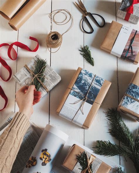 DIY Mes Paquets Cadeaux Avec Du Papier Journal Et Des Magazines