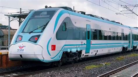 Debutó el tren eléctrico nacional producido en Sakarya