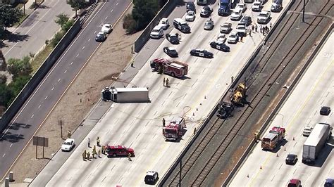 2 Big Rigs Collide On 210 Freeway In Pasadena Lanes Closed For Hours Ktla