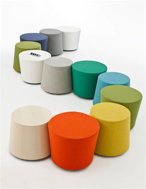 Top Colorful Ottomans - Ambience Doré