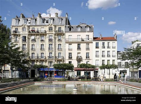 France Hauts De Seine Bois Colombes Place De La Republique Stock Photo