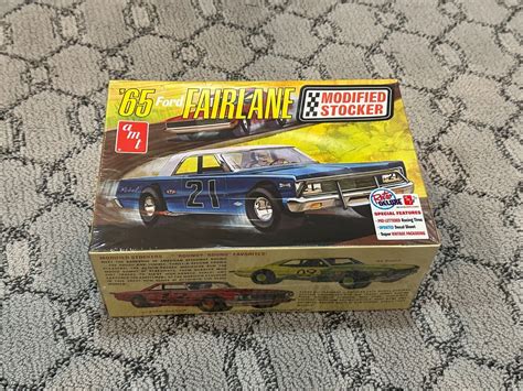 New Sealed AMT 1965 65 Ford Fairlane Modified Stocker Model Car Kit