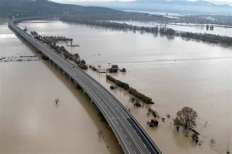 Piogge Intense In Arrivo Come Difendere Le Case Dall Acqua Maremmaoggi