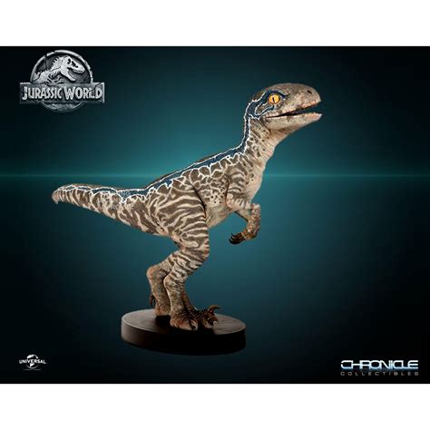 Jurassic World Fallen Kingdom Baby Blue Scale Statue