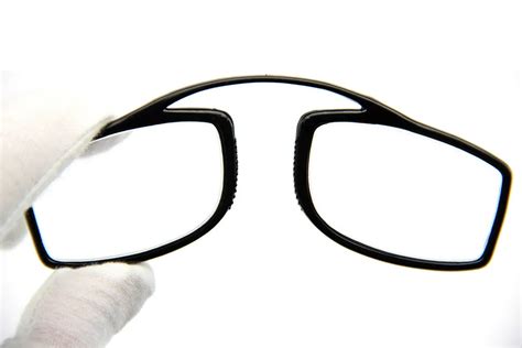 Tr90 Pince Nez Style Nose Resting Pinching Portable Pincenez Reading Glasses No Arm Old Men