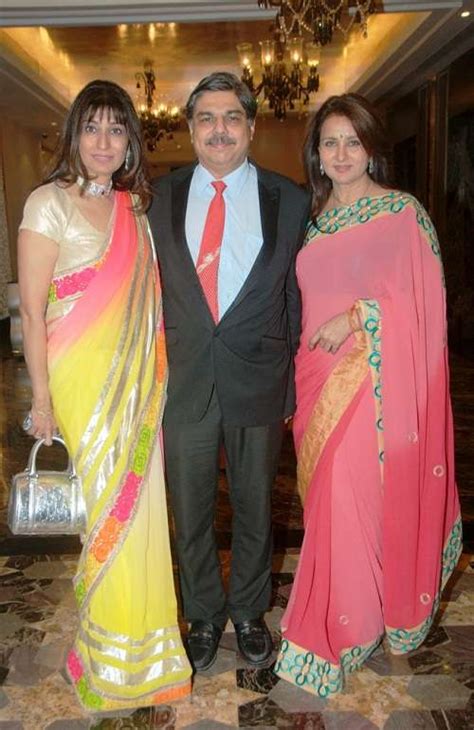 Poonam Dhillon family photos | Celebrity family wiki