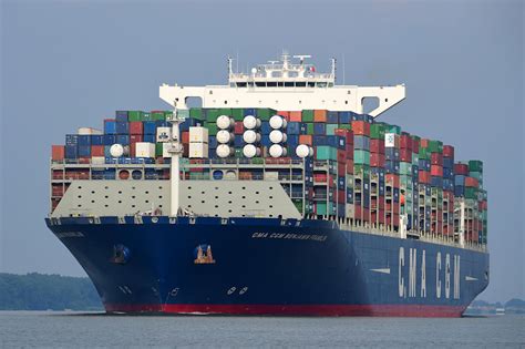 Port Of Hamburg Cma Cgm Benjamin Franklin