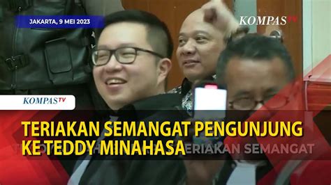 Sebelum Hadapi Vonis Pengunjung Sidang Teriak Semangat Ke Teddy