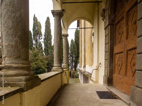 Italia Toscana Pistoia La Chiesa Di San Francesco E Il Convento Di