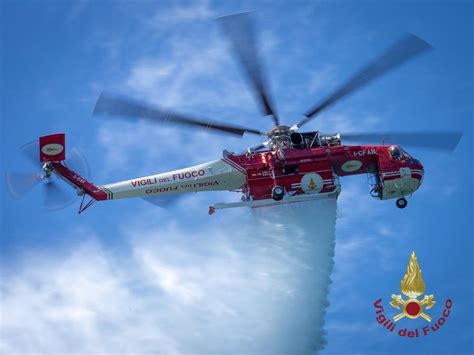 Incendio A Montebufo Elicotteri E Canadair In Azione