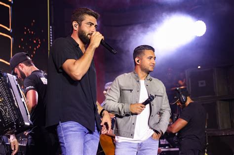 Henrique Veículos Penápolis - Henrique e Juliano assumem o topo do Billboard Brasil Artistas 25 ...