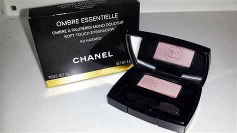 Jayded Dreaming Beauty Blog Hasard Chanel Ombre Essentielle Soft