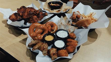 Enjoy Wings And More At Buffalo Wild Wings Earthlingorgeous