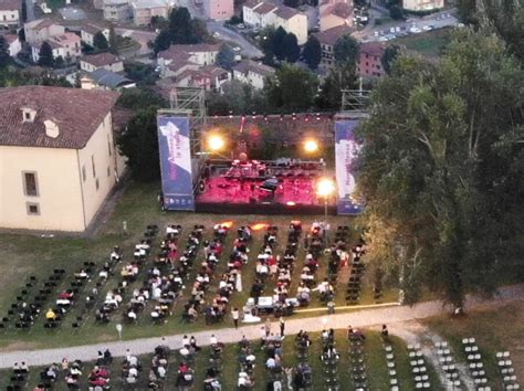 Castelnuovo Di Garfagnana Dal Luglio Al Agosto Torna Mont