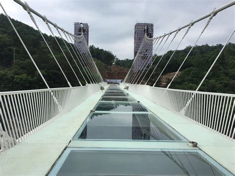 The World S Highest Glass Bridge Was Tested With Sledgehammers Business Insider