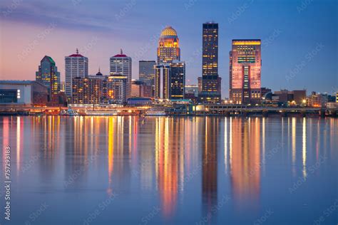 Louisville Kentucky Usa Cityscape Image Of Louisville Kentucky Usa