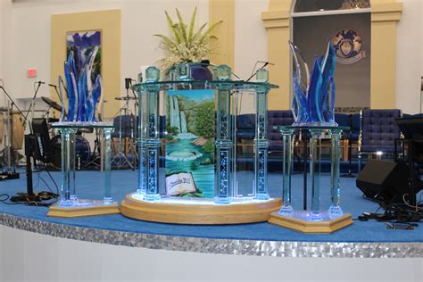 Glass pulpit in Florida - Glass pulpit