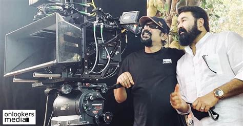 Santosh Sivan Shares A Photo Taken With Mohanlal From Barroz Sets