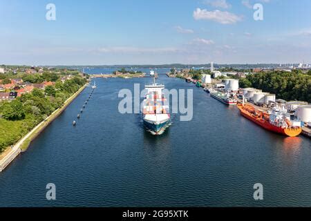 container ship, kiel canal, container ships, kiel canals Stock Photo - Alamy