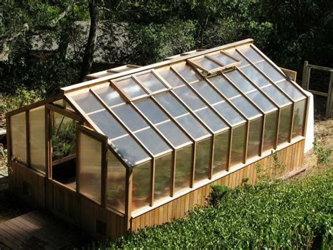 DIY Greenhouse Plans | DIY Tag