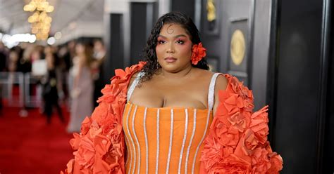 Lizzo Pairs Her Bikini Top With A Micro Miniskirt On Vacation Flipboard