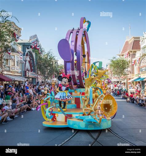 Parade Mickeys Soundsational Parade Disneyland Park Disneyland