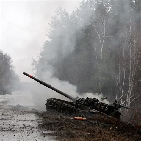 Ukrainians Confront Russians With Gruesome War Images Wsj