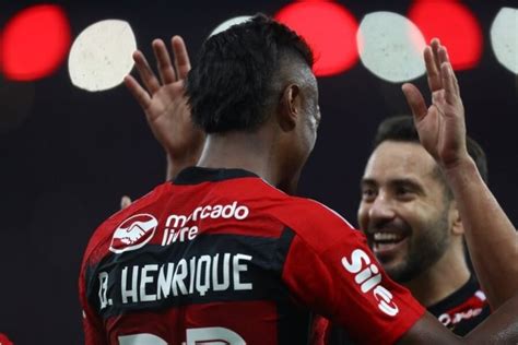 Flamengo Decide Renovar Contrato Everton Ribeiro E Bruno Henrique