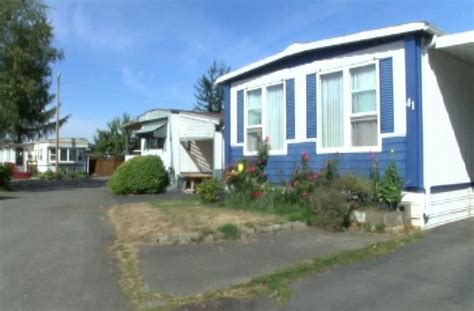 Evictions At Victoria Mobile Home Park Leave Residents With Nowhere To Go