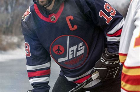 Winnipeg Jets Remember The Wha With New Heritage Classic Uniforms