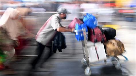 Antusias Penumpang Kapal Mudik Lebih Awal Di Tanjung Priok Foto Tempo Co