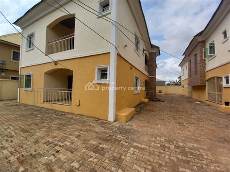 For Rent Well Located 2 Bedroom Apartment Off Nnebisi Road Asaba