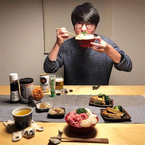 みわこさんのインスタグラム写真 みわこinstagram「＊ きょうも1日おつかれさま☻ ・ねぎトロほたて丼 ・れんこん胡麻ぺぺ