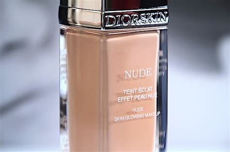 DIOR DiorSkin Nude Teint Eclat Effet Peau Nue kleo beauté