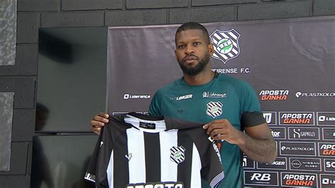 Rafael Ribeiro e Vinicius Barreta são apresentados no Figueirense