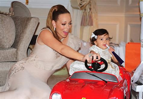 Mariah Carey Mostra A Primeira Ferrari Dos Gêmeos Quem Quem News