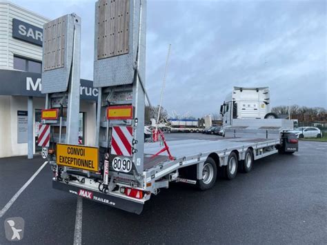 Semi Remorque Maxtrailer Porte Engins Max Essieux Neuve N