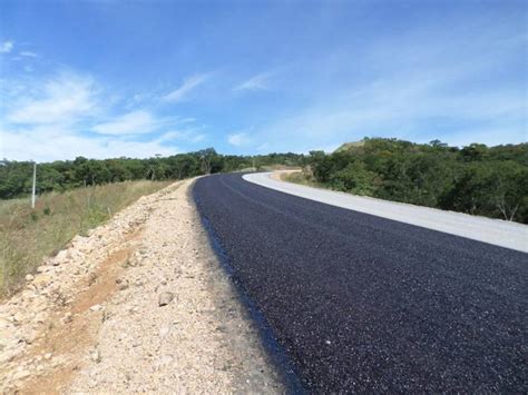 Rodovia Entre Divin Polis De Goi S E Go Aos Poucos Vai Tomando